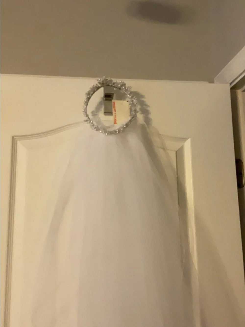 David's Bridal White Pearl Cluster Headband with Veil
